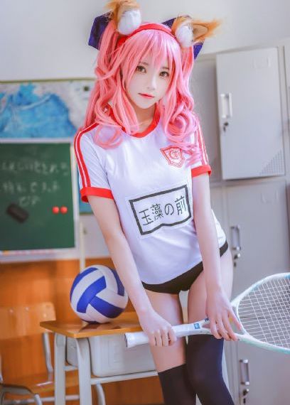 黄色网站片多多性感美女脱衣服_1080电影免费在线